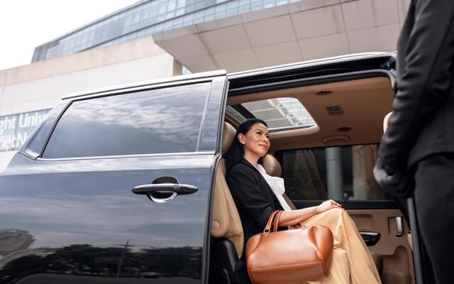chauffeur hourly service in switzerland 